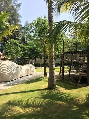 By The Sea@Direct Seaview Level3A3A Apartment Batu Ferringhi
